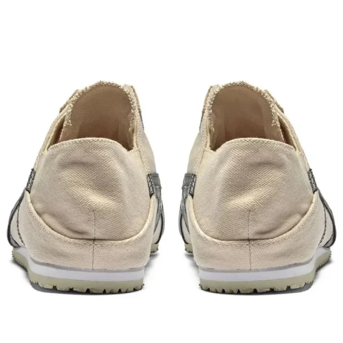 Mexico 66 Paraty “Mineral Beige Carrier Grey”